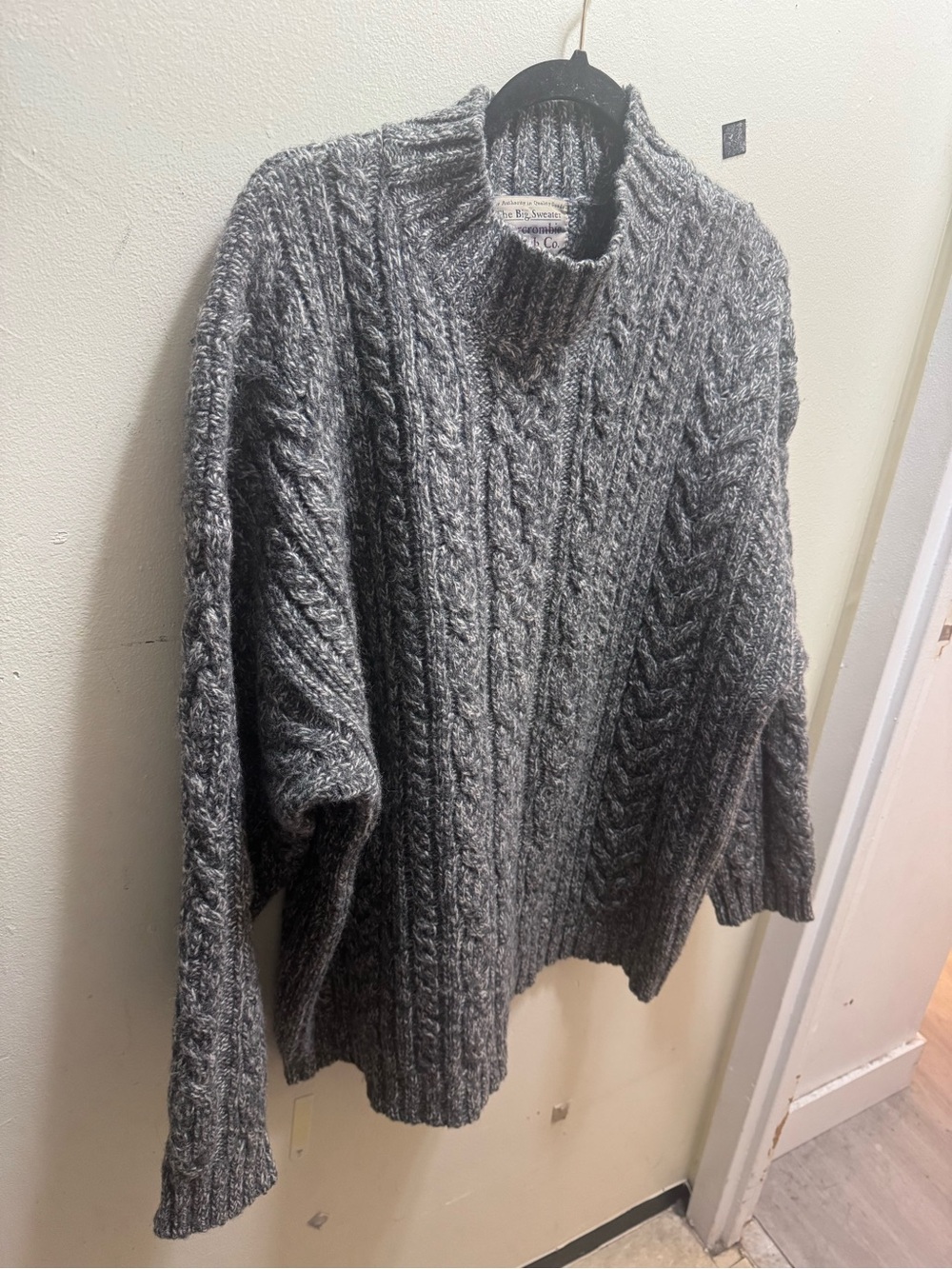 Vintage Y2K 100% Wool Abercrombie & Fitch Charcoal Cable Turtleneck Sweater